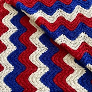Homemade Feather & Fan Stitch Knitted Afghan with Crocheted Side Edges 46” x 61”
